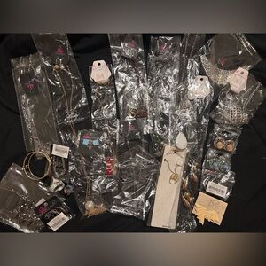 NWT Paparazzi/ misc. Mystery Jewelry Lot 23 pc.